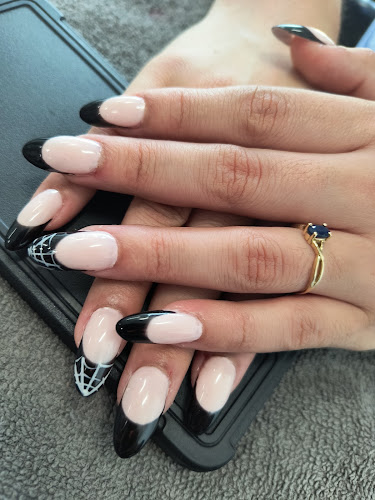 Finesse Nails, LLC