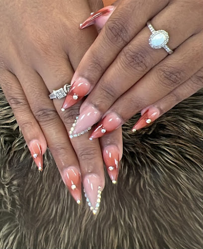 French Nails & Spa