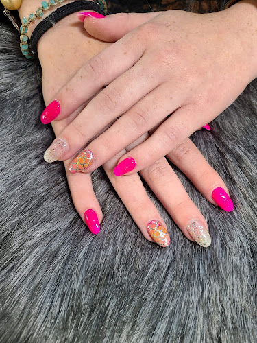 French Nails & Spa, nail salon in Encinitas, California