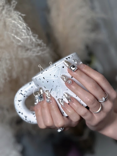 G Nails