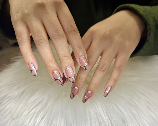Gel Nails Spa