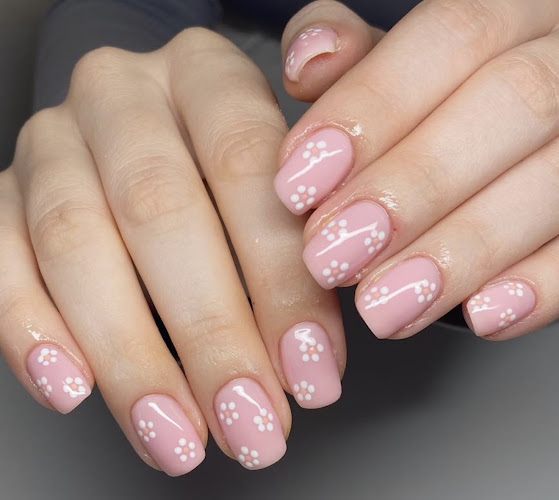 Glamour Nail Salon