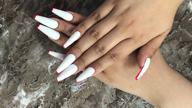Glamour Nails, nail salon in Van Nuys, California
