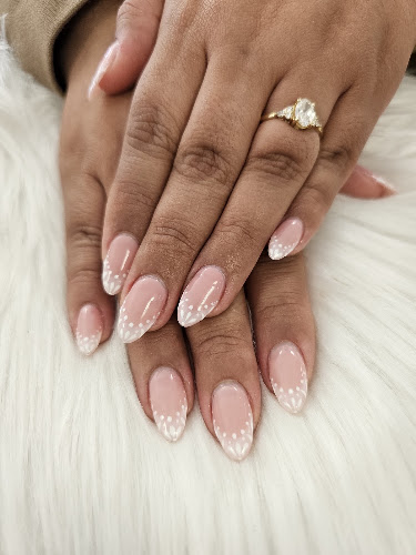 Gloss Nail Bar