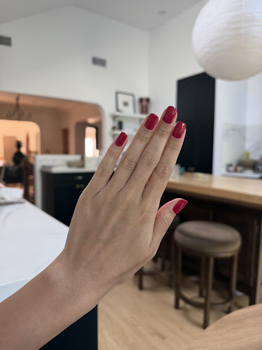 Glow Nails
