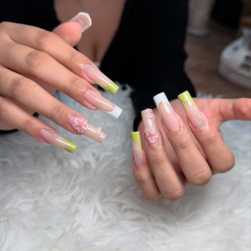 GoBahli Nails - Grand Plaza