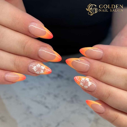 Golden Nails Salon