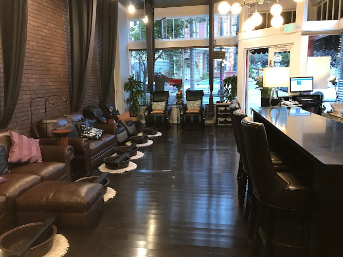 Hand -Job Nails & Spa