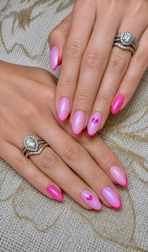 Hannah's Nails and Spa