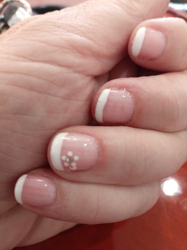 Happiness Nails & Spa