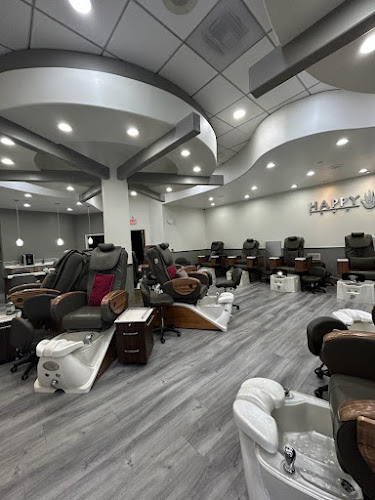 Happy Nails And Spa Of La Habra