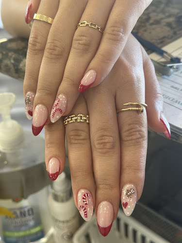 Happy Nails And Spa Of Seal Beach