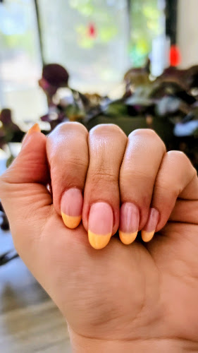 Hawaii Nails