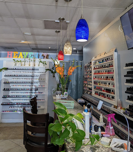 Heavenly Nails Bar