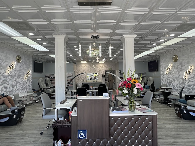 Heidy Vip Nail And Spa
