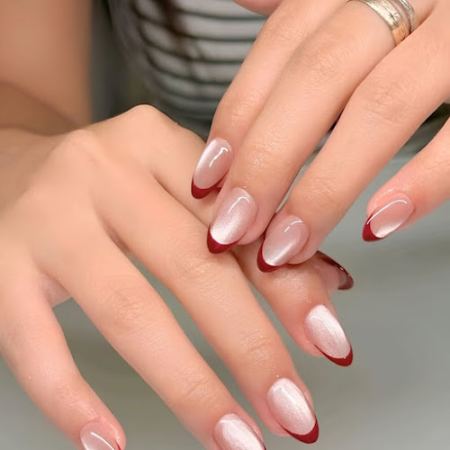 Herbal Head & Nail Spa