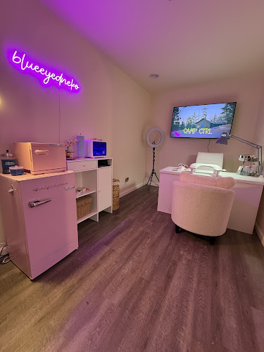 Hermosa Beach Nail Salon
