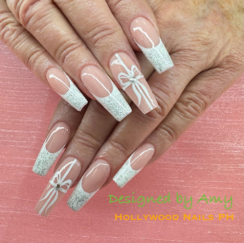 Hollywood Nails