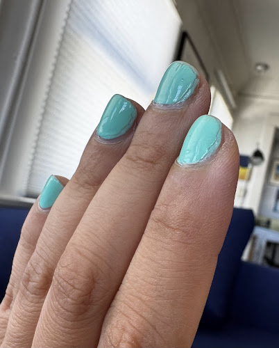 Hustle nails