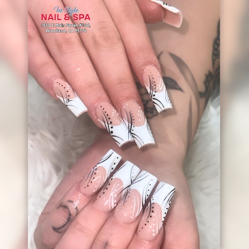 In Style Nails