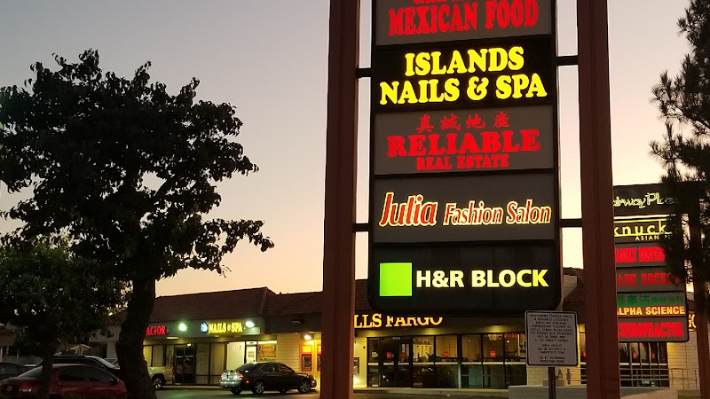 Islands Nails & Spa, nail salon in Rowland Heights, California