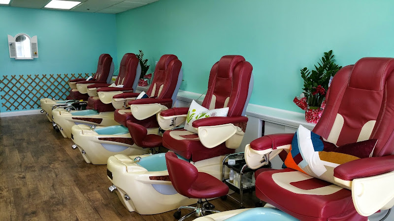 It's A Treat! Nails, Spa
