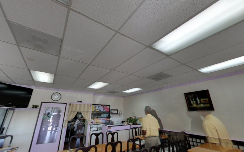 J & J Nails Spa