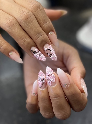 Jennie’s Nails