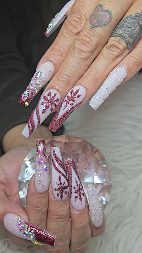 JJ Nails