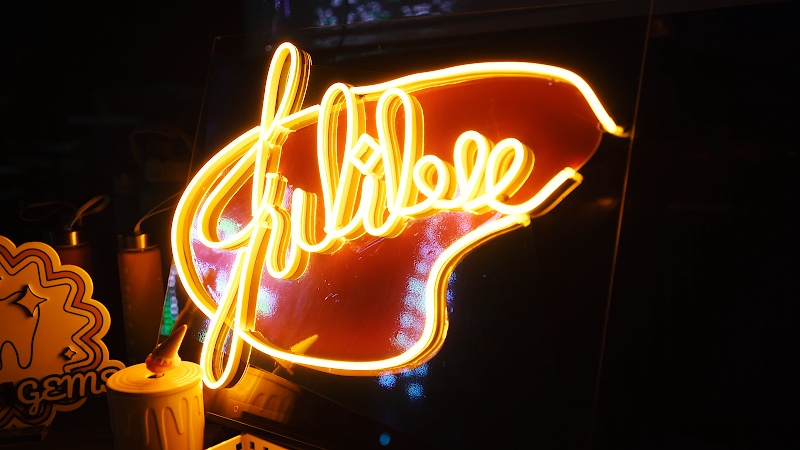 Julibee Mobile Nails & More, nail salon in Culver City, California