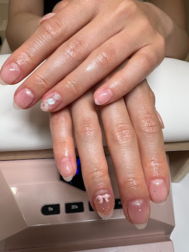 KALM Beauty Lounge & Spa