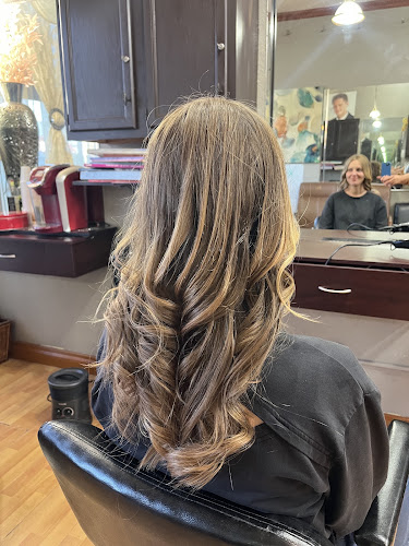 Kim's Hair Nail & Spa
