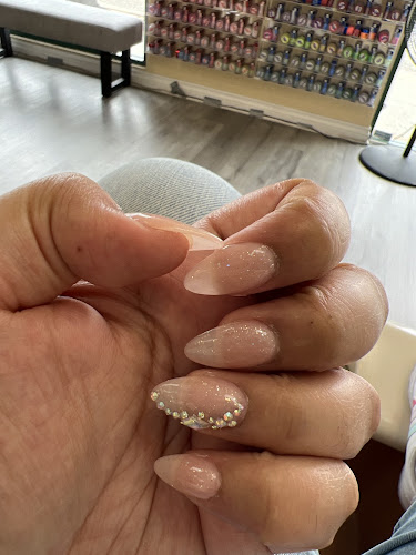 King Nails & Spa