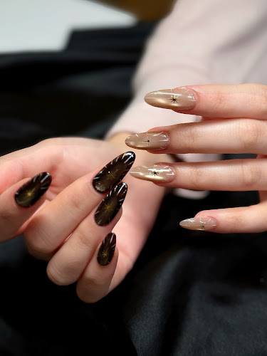 L2 Nail Salon