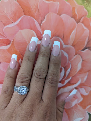 La Belle Nail Spa