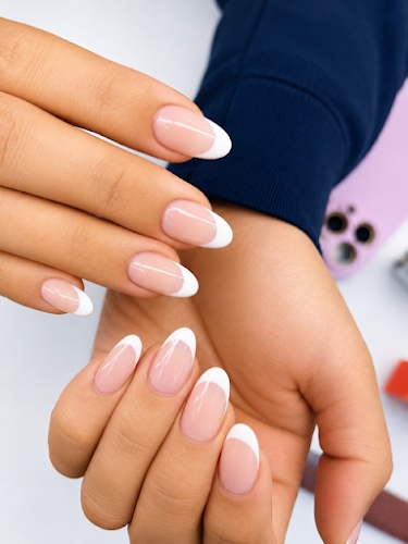 La Brea Nails