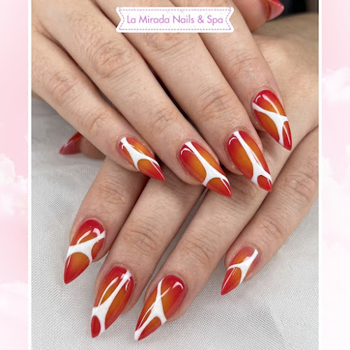 La Mirada Nails & Spa