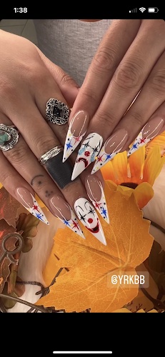 LA Nail Bar & Lashes