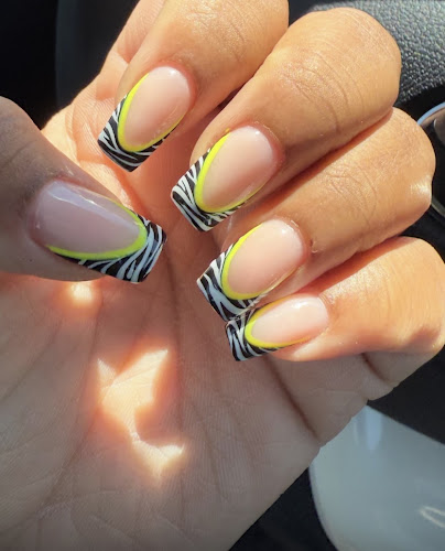 La Vie Nails 00