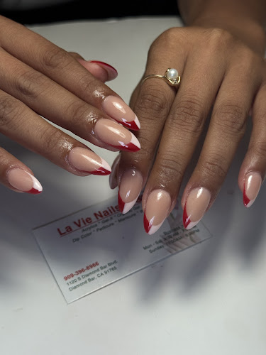 La Vie Nails & Spa