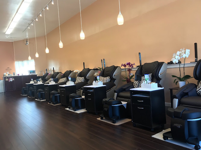 Lake Side Nails Bar