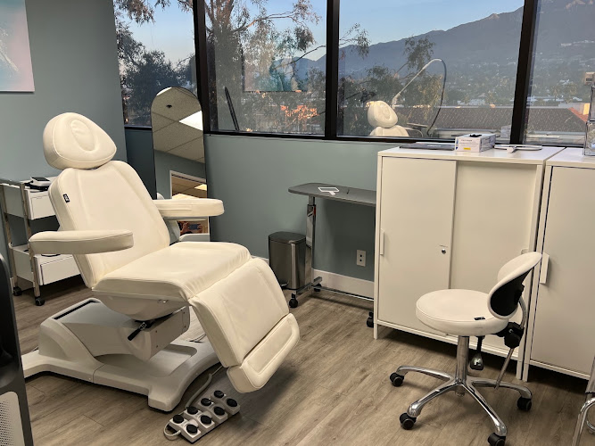 Laser Nail Therapy