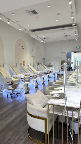 Le Lani Nail Spa