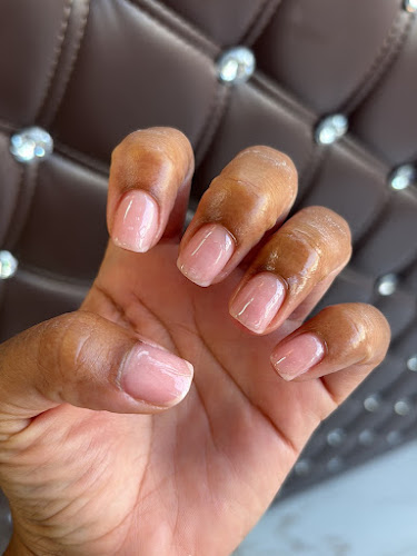 Le Nails Salon (Next to T-Mobile Store, Mission Valley Costco & Ikea)