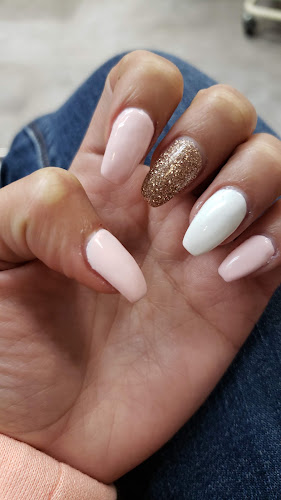 Leah's Nail Shop