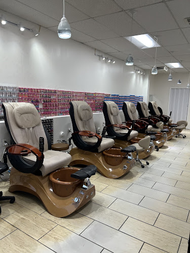 Lily’s Pretty Nail & Spa