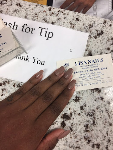 Lisa Nails