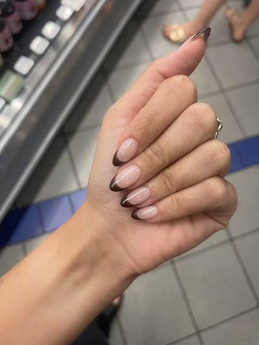 Livingston Nail Bar