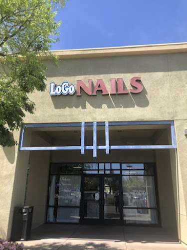 LoGo Nails