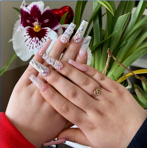 Long Nails & Spa
